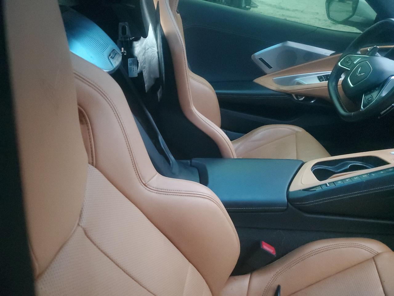 CHEVROLET CORVETTE STINGRAY 2LT