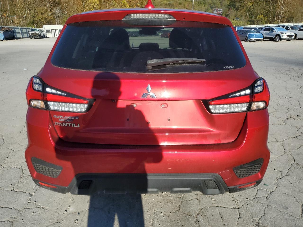 MITSUBISHI OUTLANDER ES