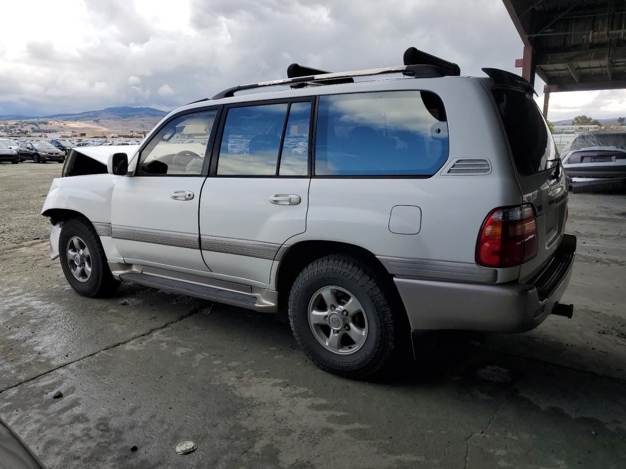 Lot #3283888422 2001 TOYOTA LAND CRUIS