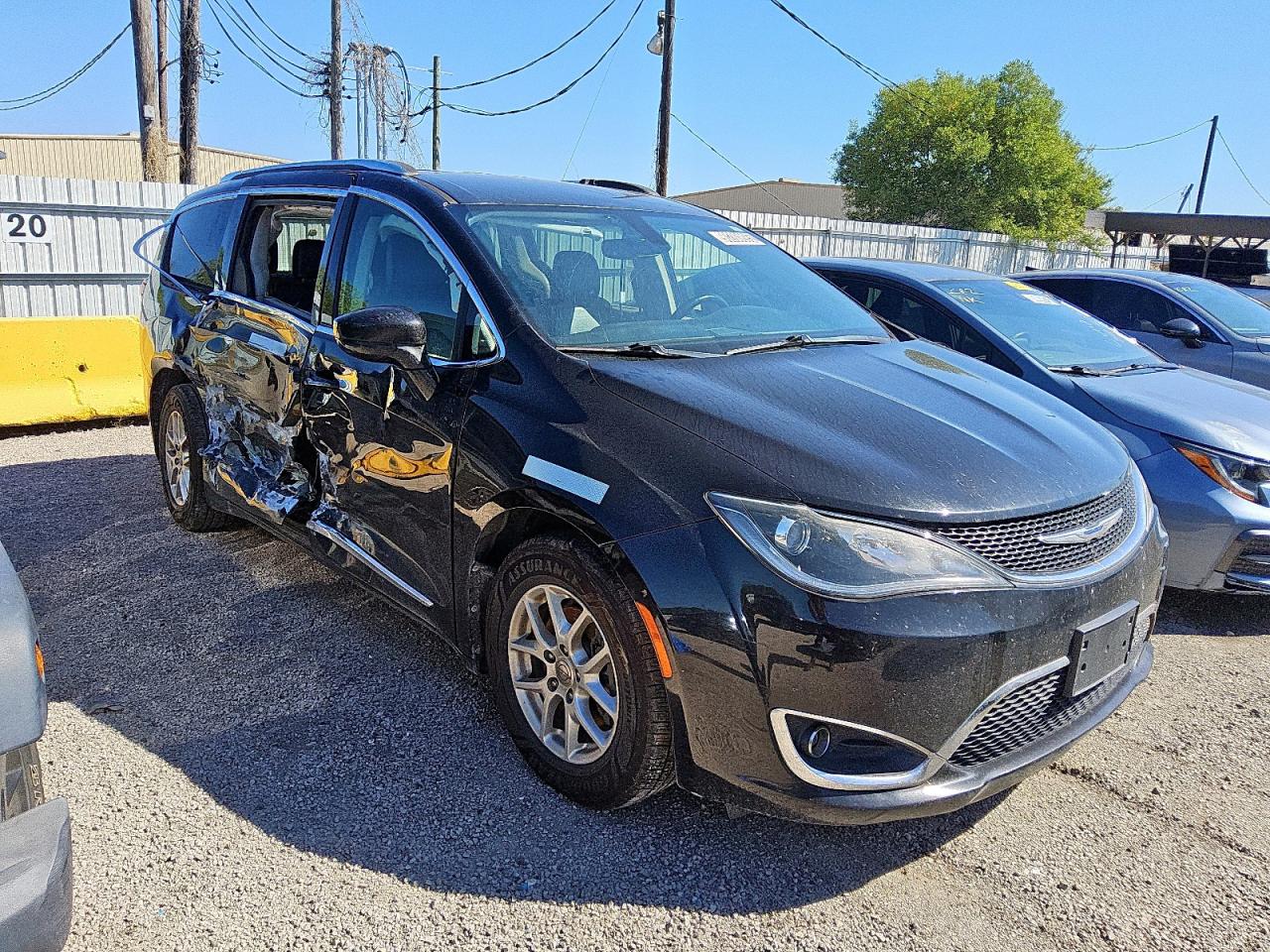 CHRYSLER PACIFICA TOURING L