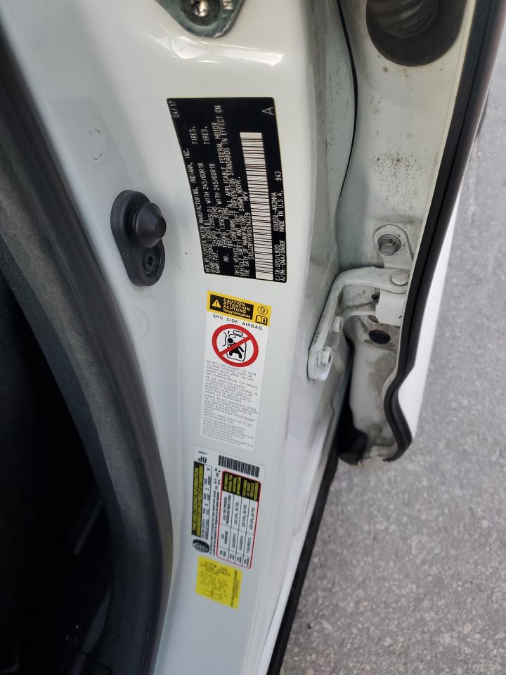 TOYOTA HIGHLANDER SE