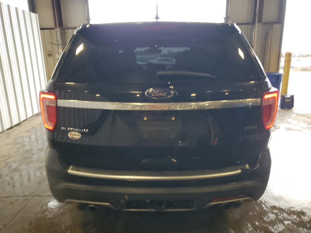 FORD EXPLORER PLATINUM