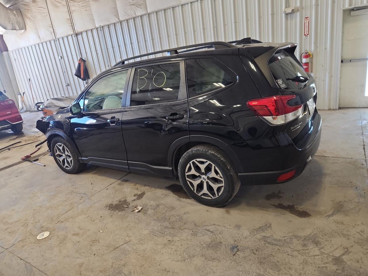 SUBARU FORESTER PREMIUM