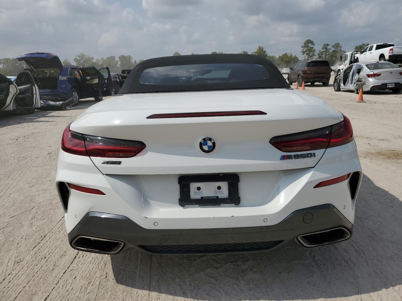 BMW M8 M850XI