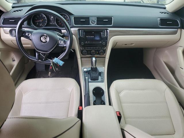 2017 VOLKSWAGEN PASSAT SE - 1VWBT7A32HC022851