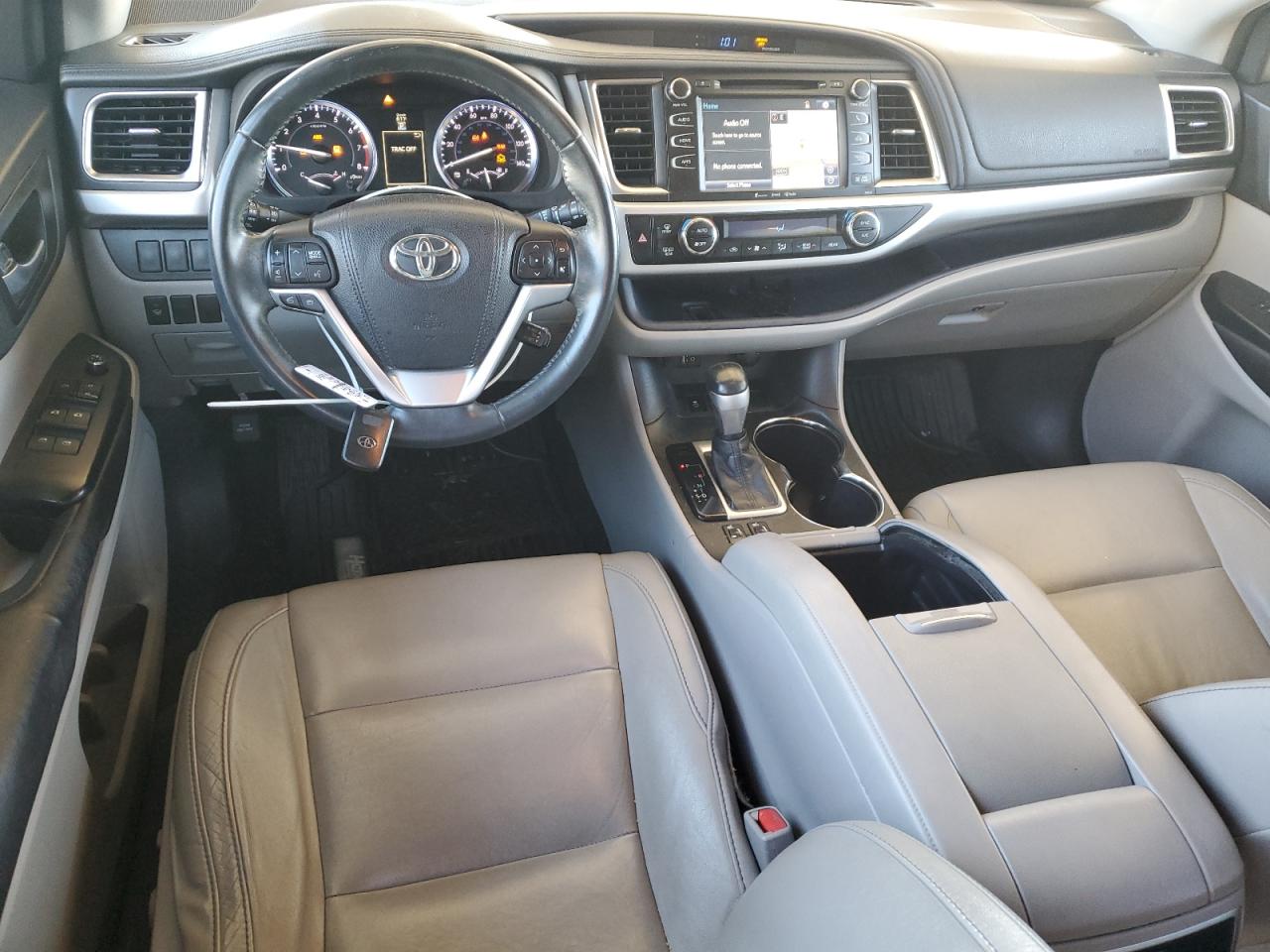 TOYOTA HIGHLANDER XLE