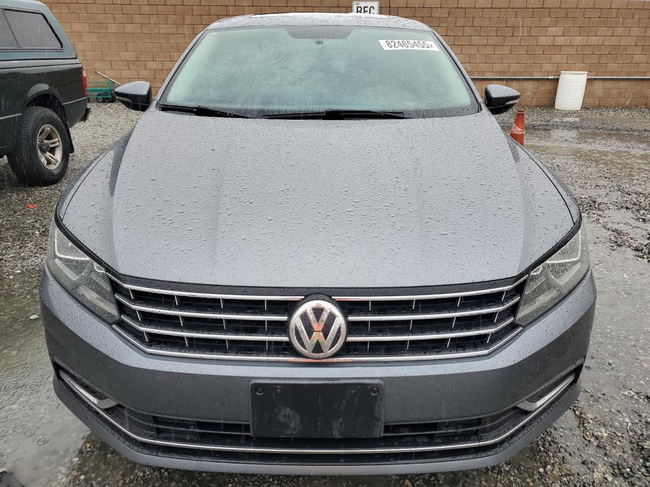 VOLKSWAGEN PASSAT SE