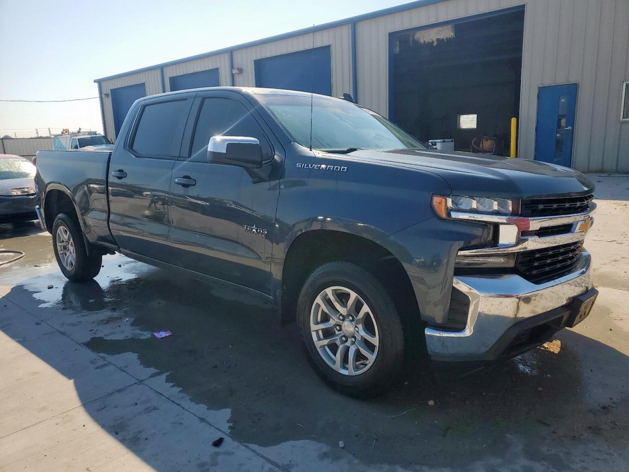 CHEVROLET SILVERADO C1500 LT