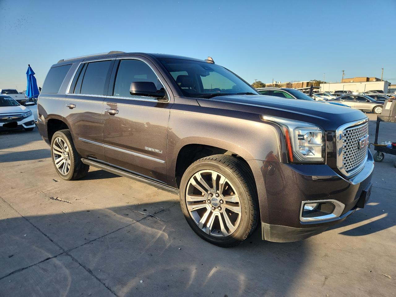 GMC YUKON DENALI