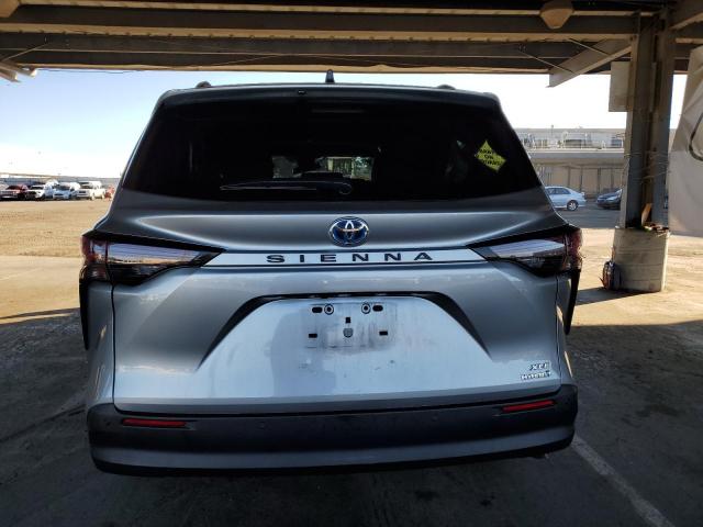 2024 TOYOTA SIENNA XLE #3302030158