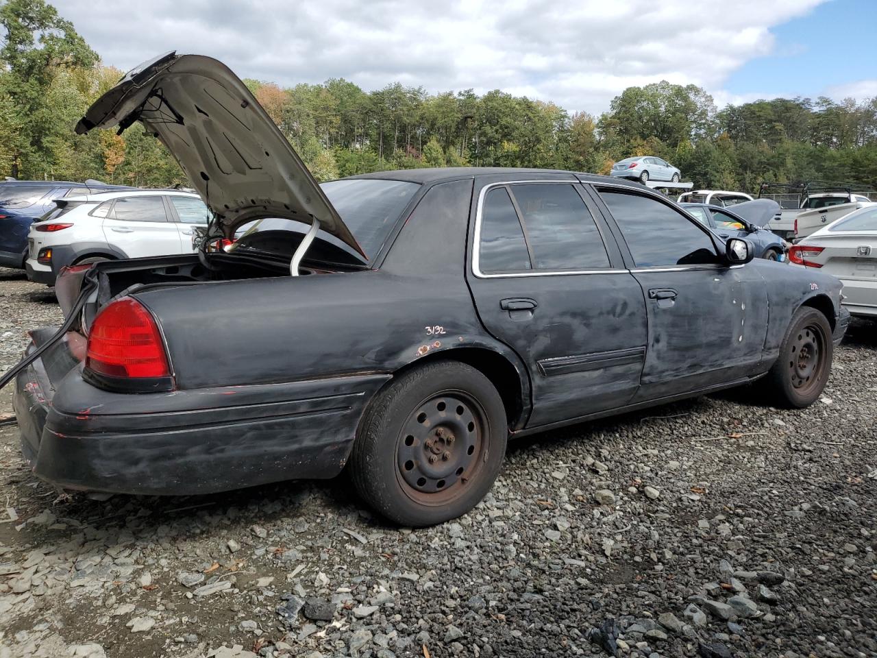 FORD CROWN VICTORIA POLICE INTERCEPTOR