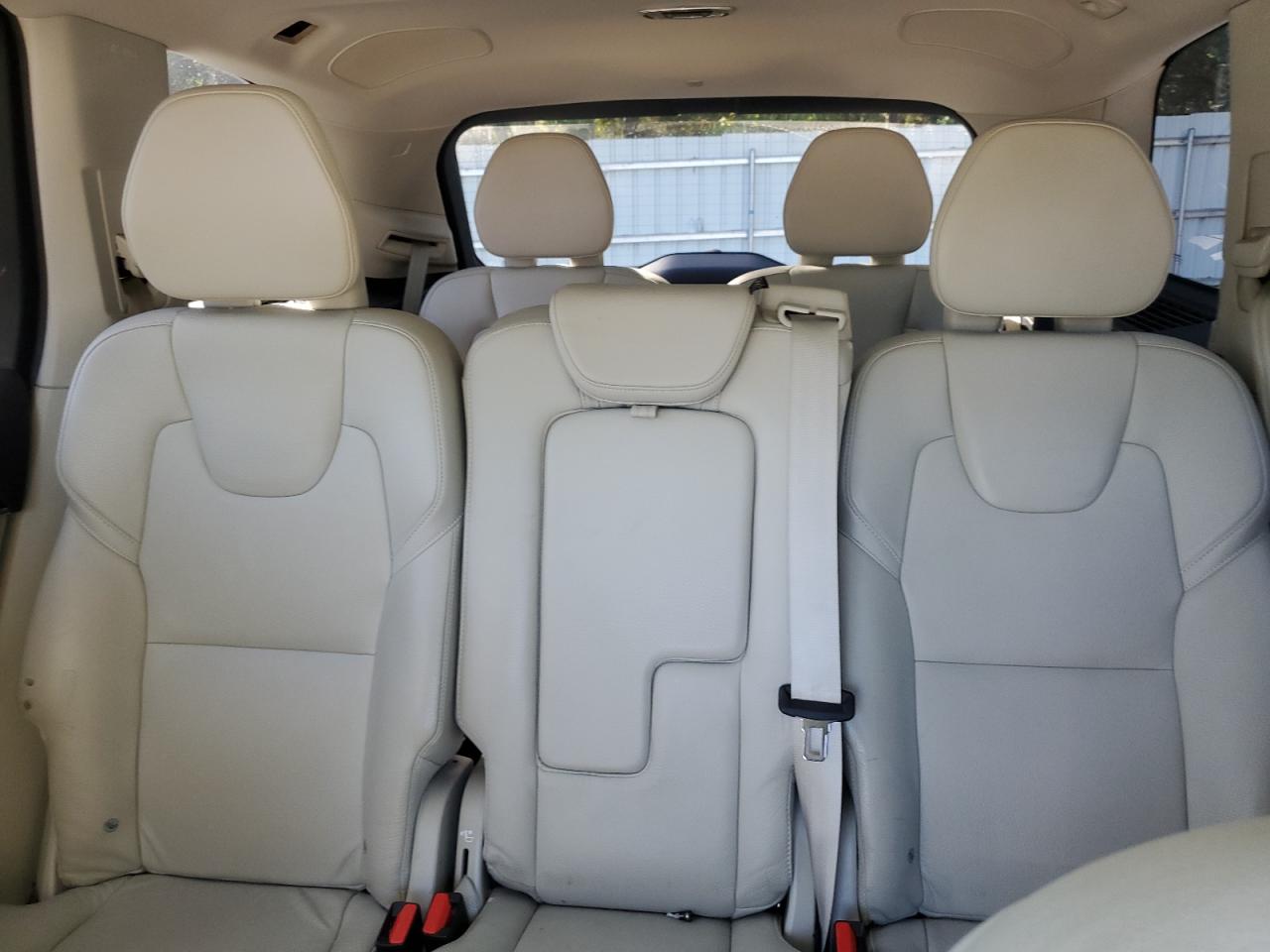 VOLVO XC90 T6 MOMENTUM