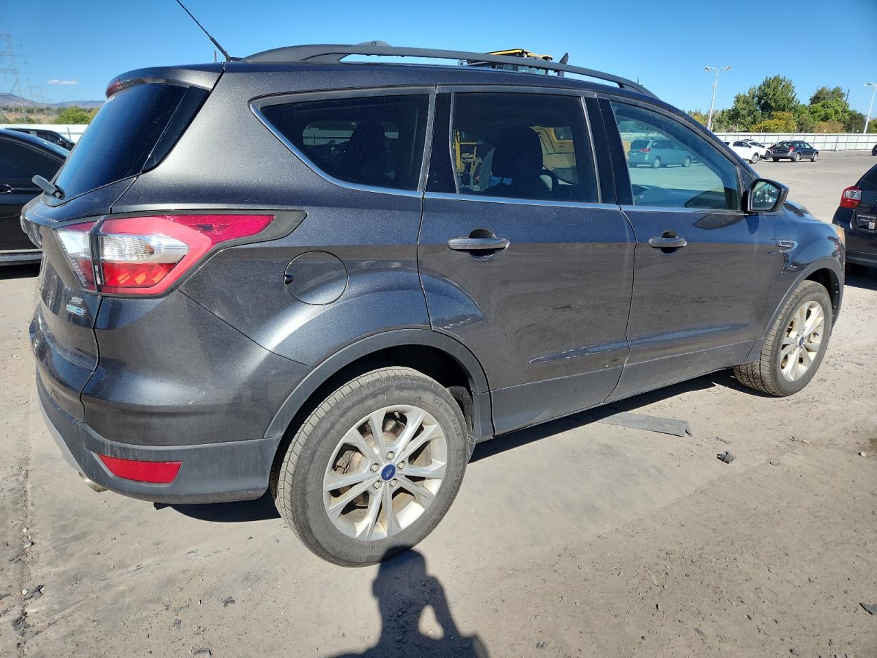 FORD ESCAPE SE