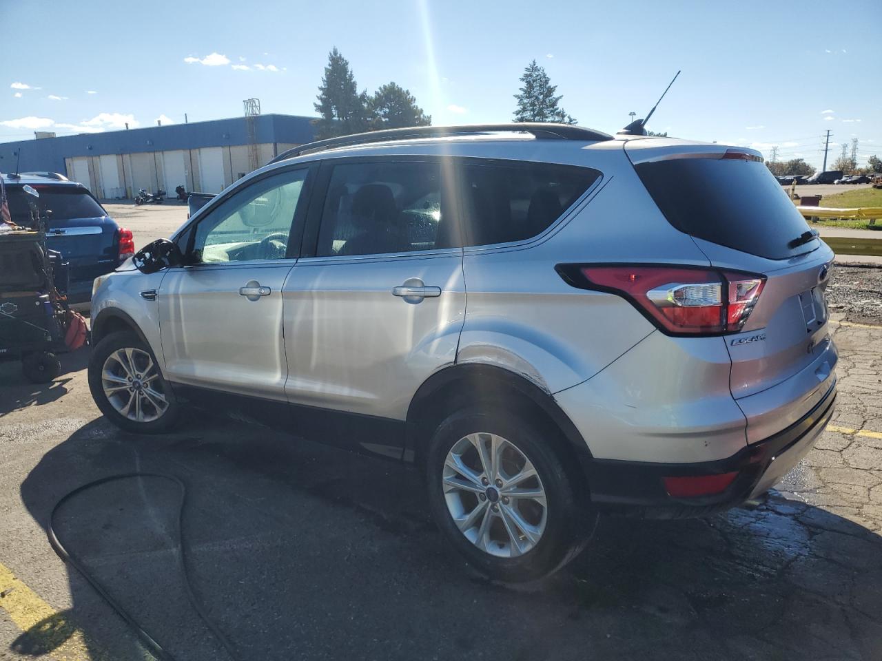 FORD ESCAPE SE