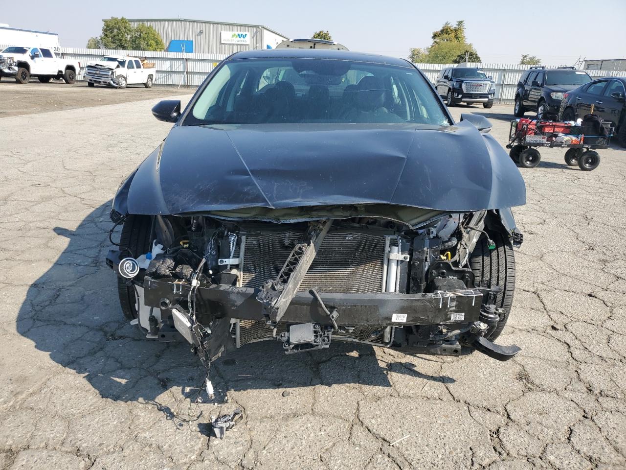 HYUNDAI ELANTRA LIMITED