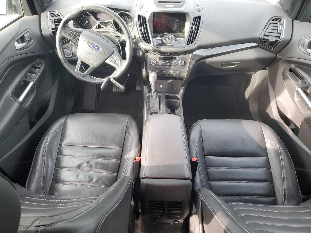 FORD ESCAPE TITANIUM