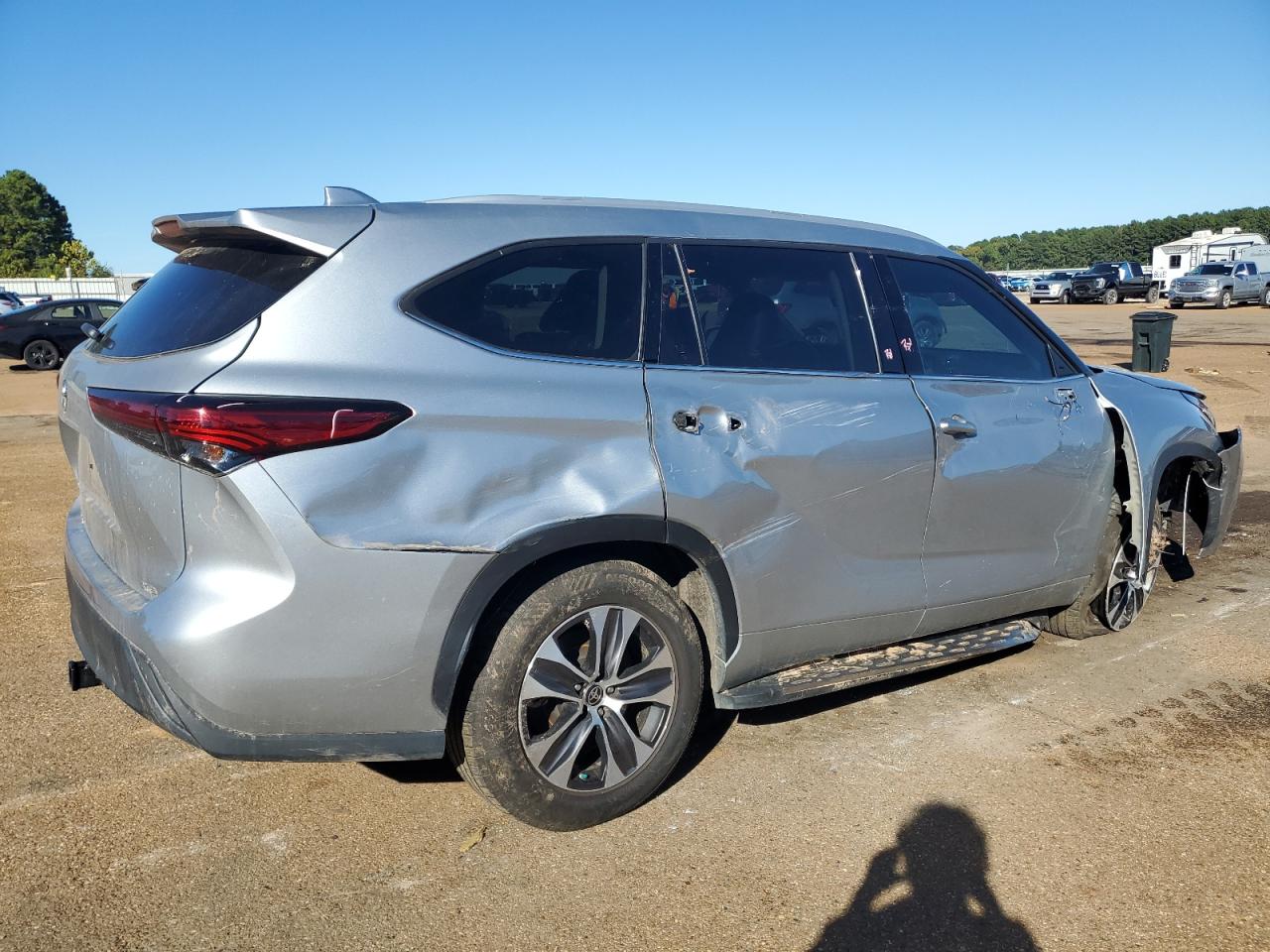 TOYOTA HIGHLANDER XLE