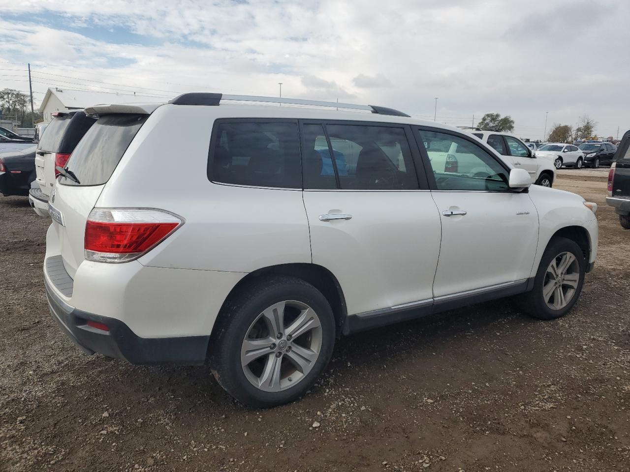 TOYOTA HIGHLANDER LIMITED