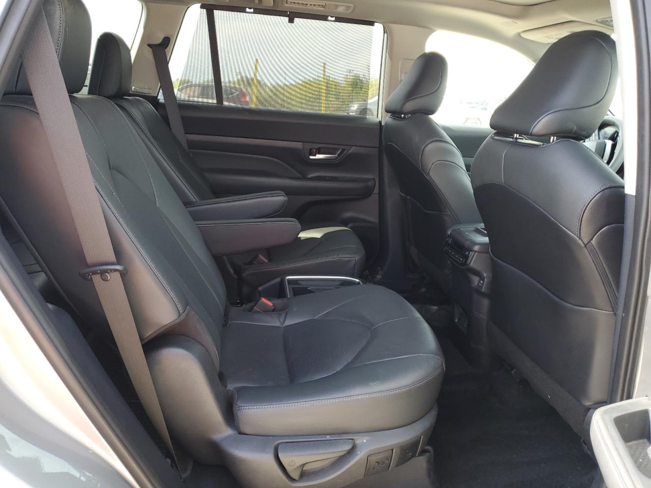 TOYOTA HIGHLANDER XLE