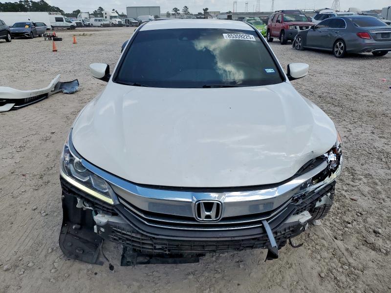 2017 HONDA ACCORD SPORT 1HGCR2F60HA108894