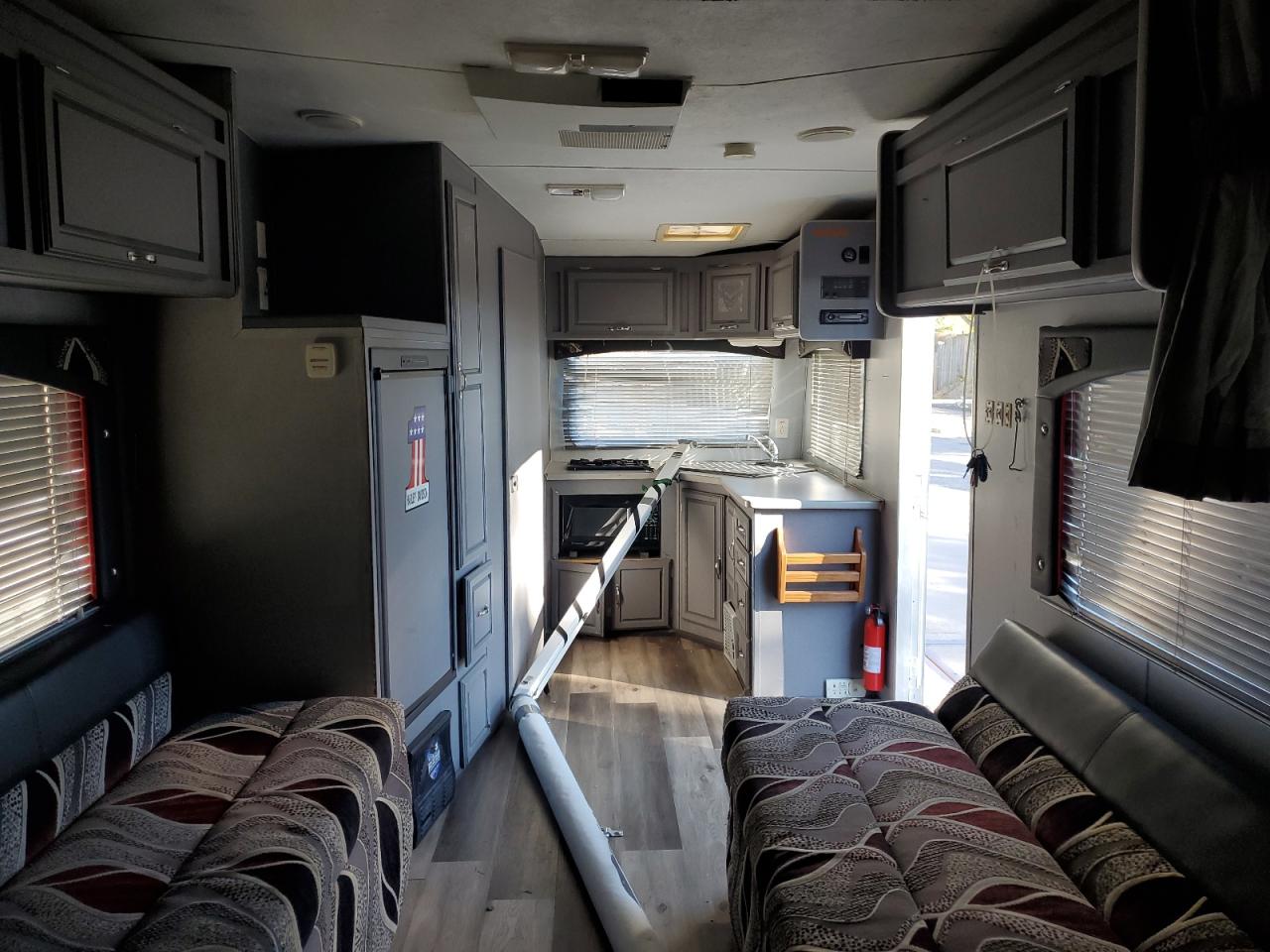 Lot #3316760422 2007 WEEKEND WARRIOR TRAVEL TRA