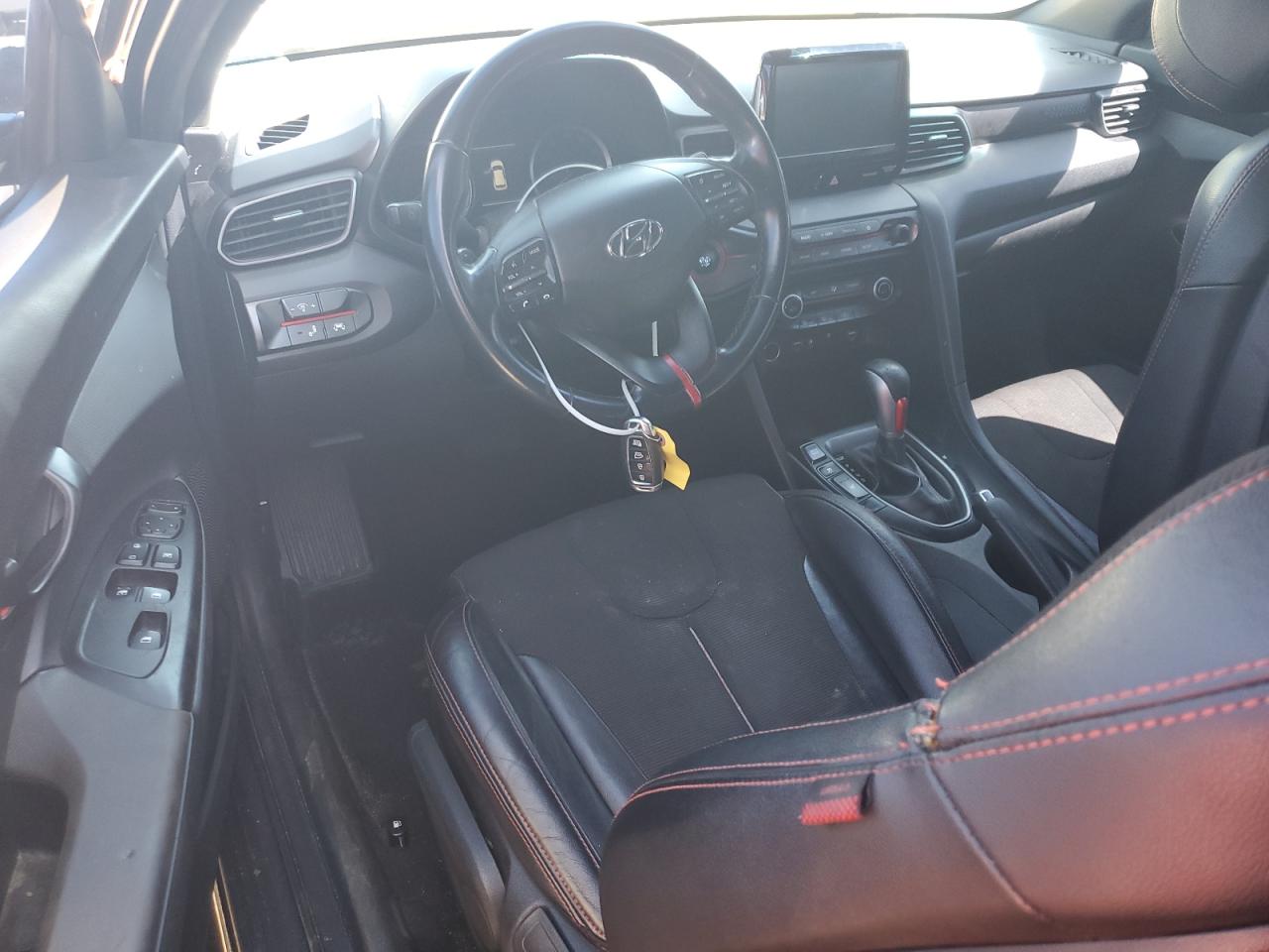 HYUNDAI VELOSTER BASE