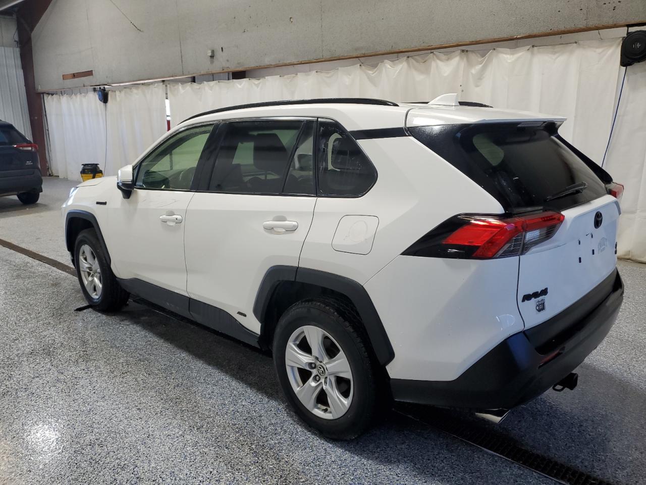 TOYOTA RAV4 XLE