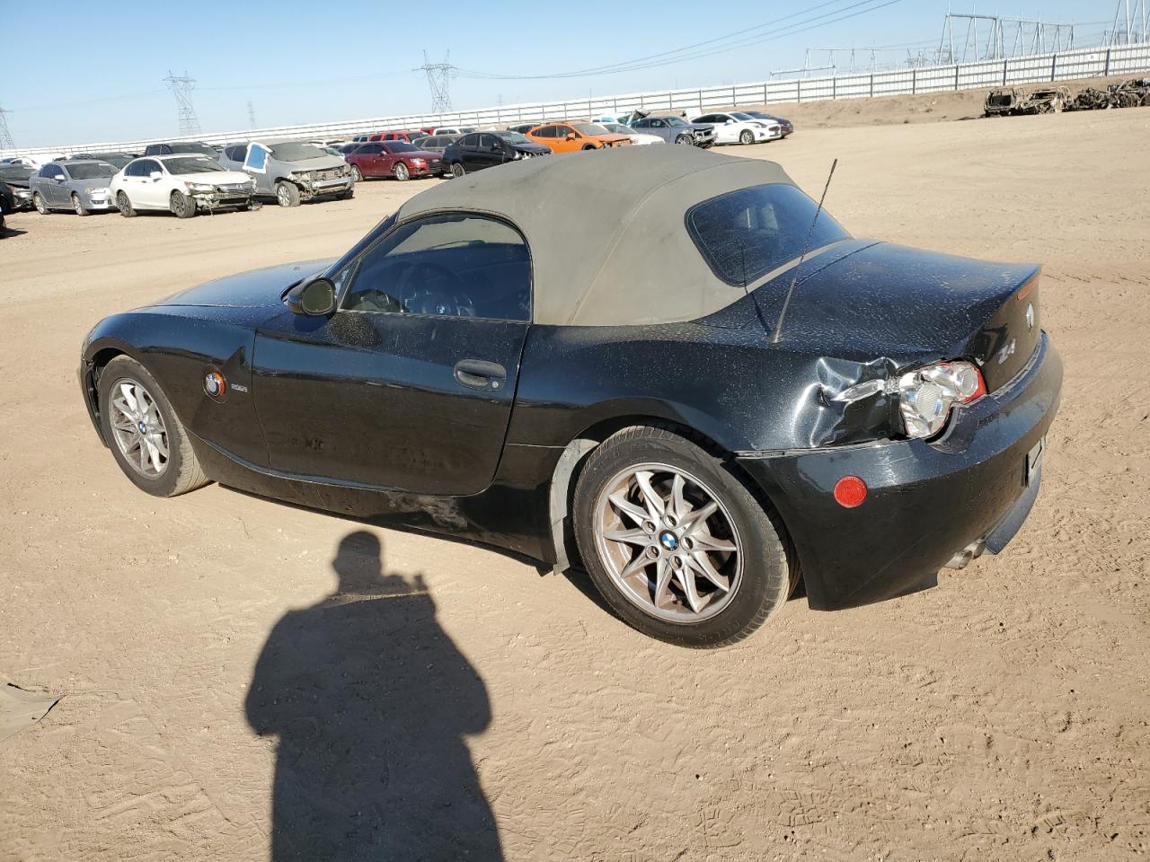 Lot #3302905013 2004 BMW Z4 2.5