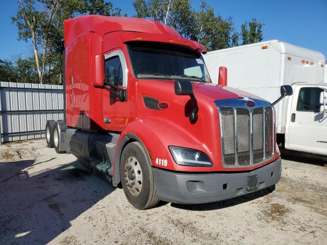 Global Auto Auctions: 2016 PETERBILT 579