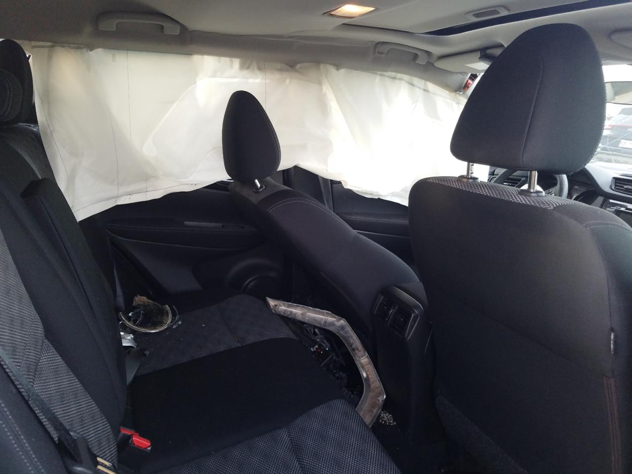 NISSAN ROGUE SPORT S