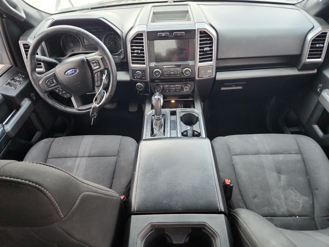 FORD F-150 SUPERCREW