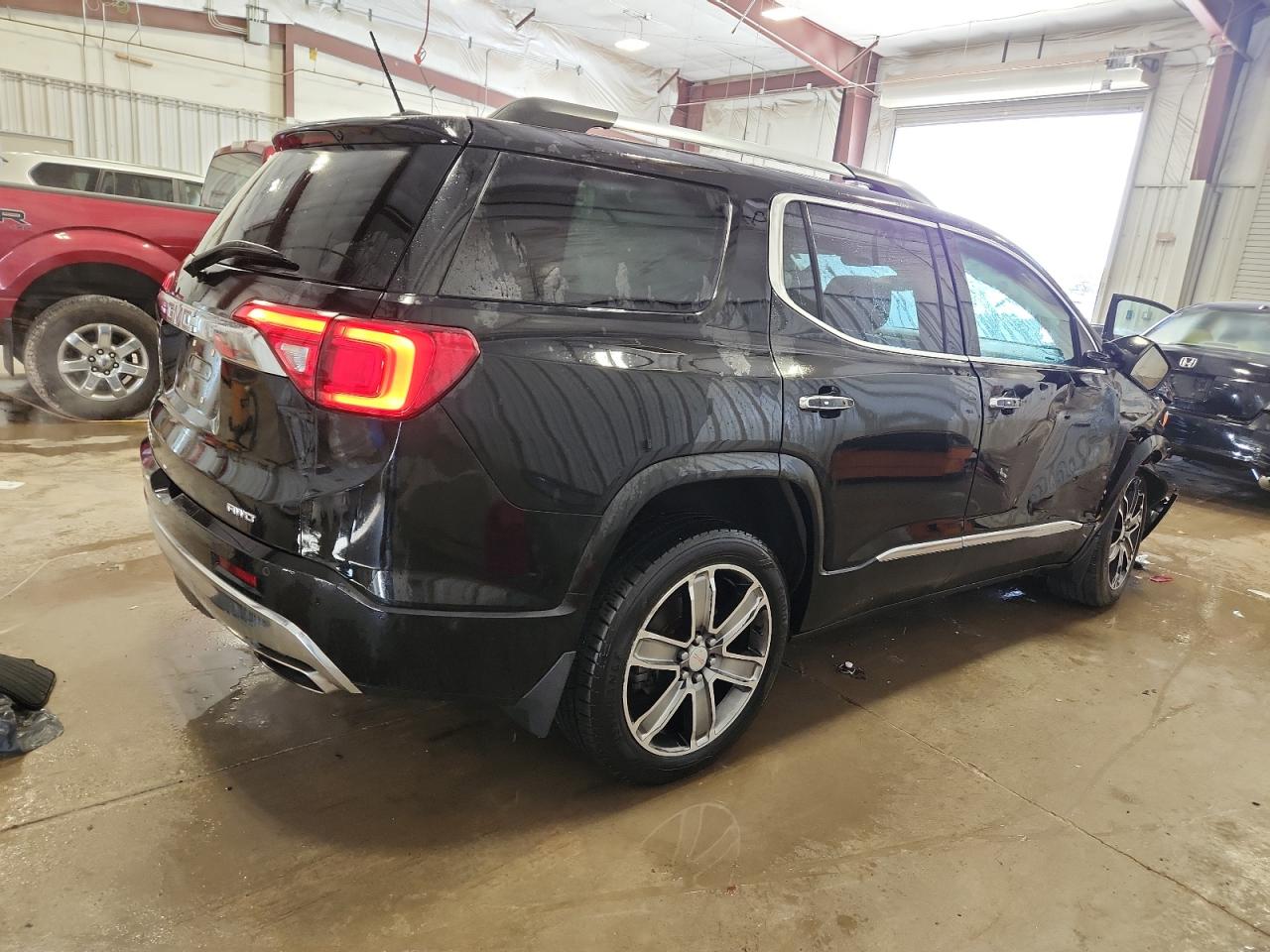 GMC ACADIA DENALI