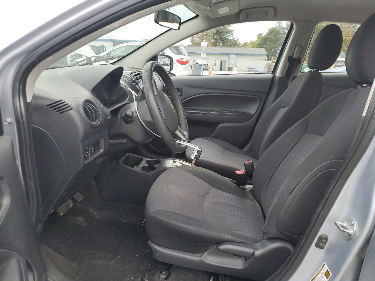 MITSUBISHI MIRAGE ES