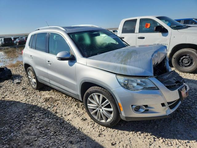 2011 VOLKSWAGEN TIGUAN S - WVGBV7AX1BW500274