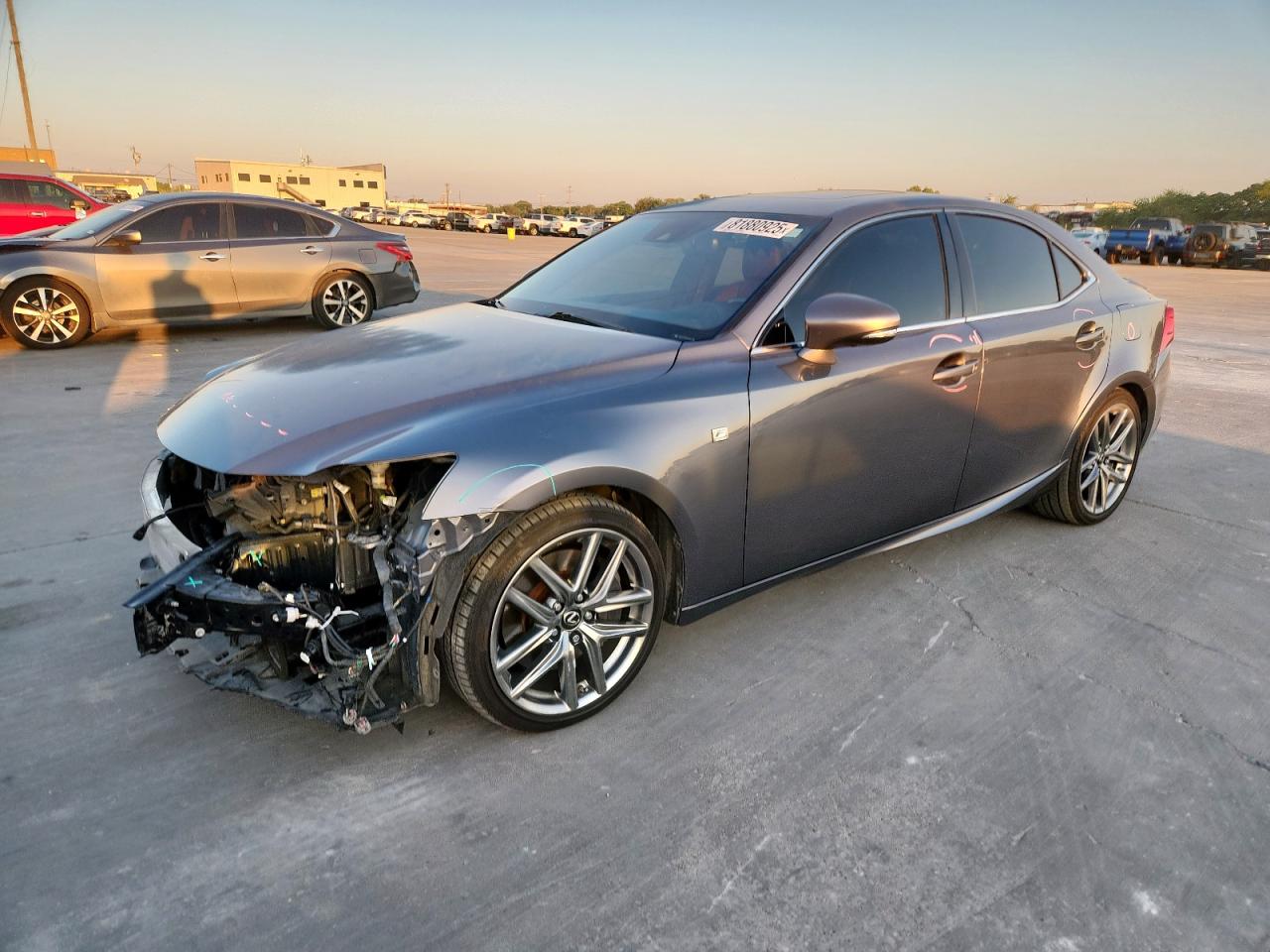 LEXUS IS 200T