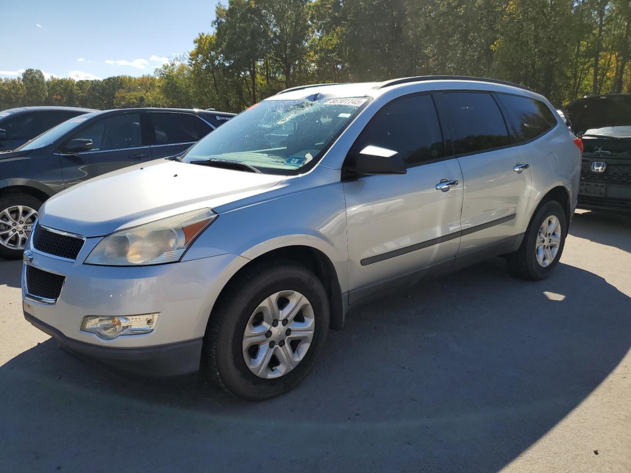 CHEVROLET TRAVERSE LS