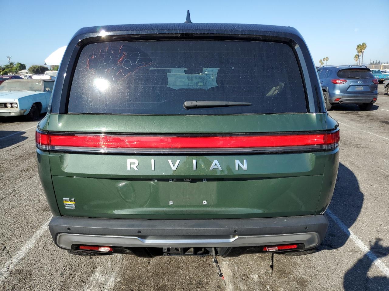 RIVIAN R1S LAUNCH EDITION
