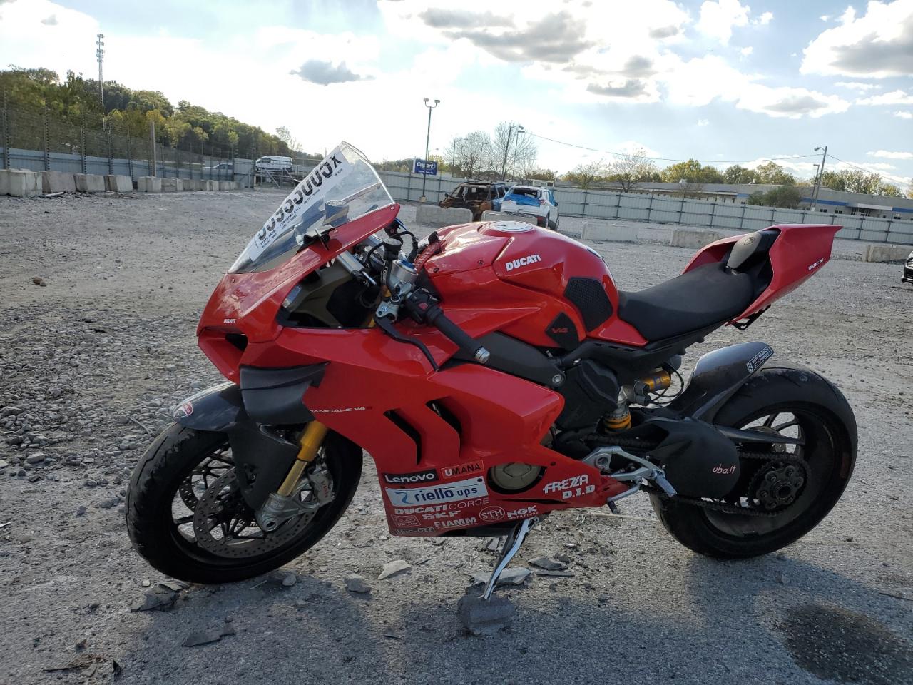 Lot #3275359329 2021 DUCATI PANIGALE V