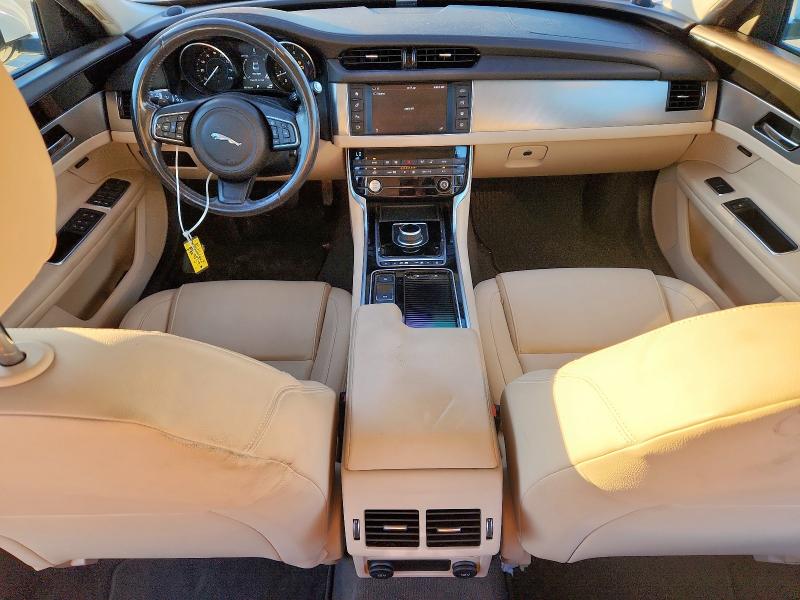 2017 JAGUAR XF PREMIUM SAJBJ4BV4HCY40364