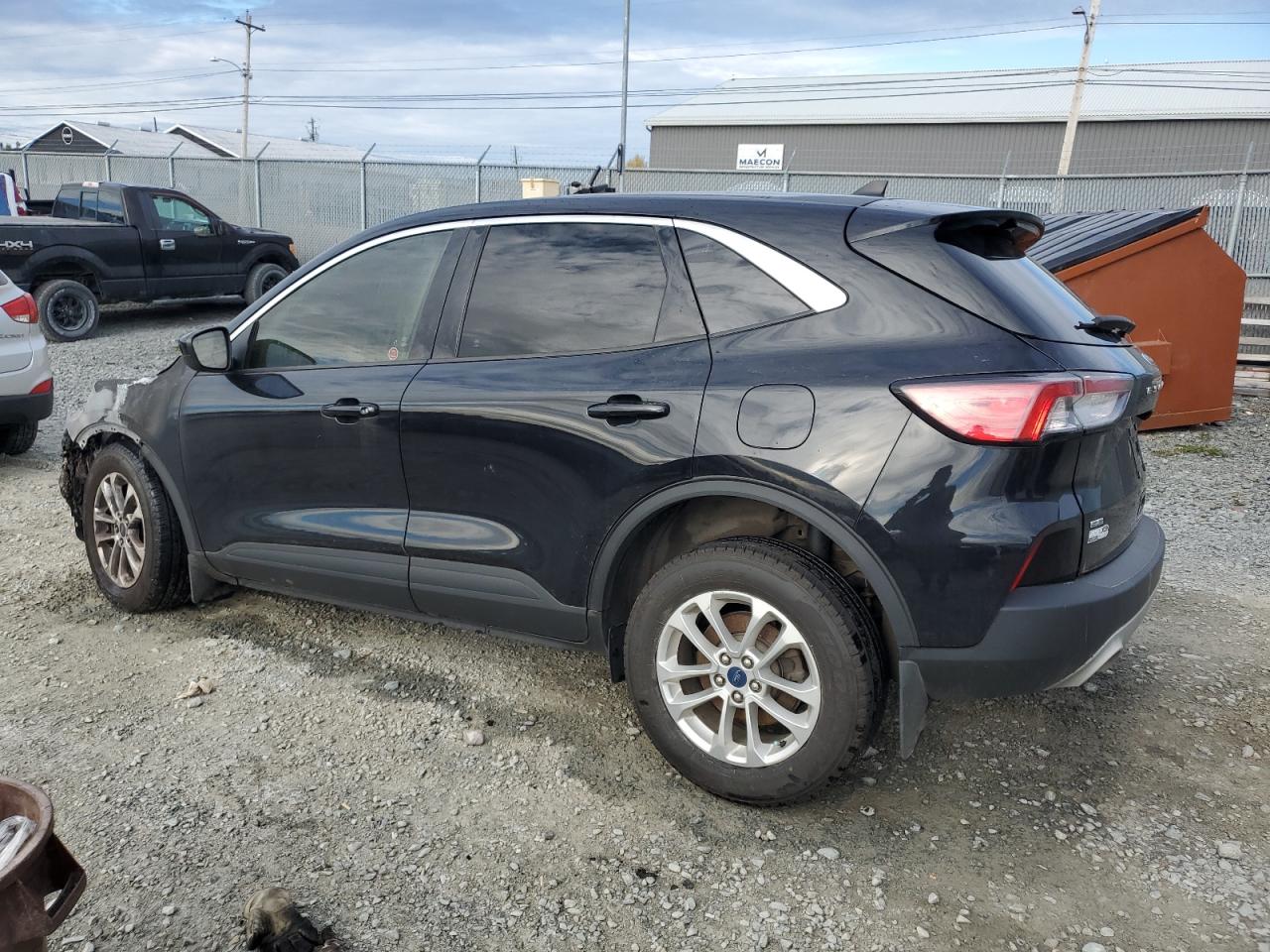 FORD ESCAPE SE
