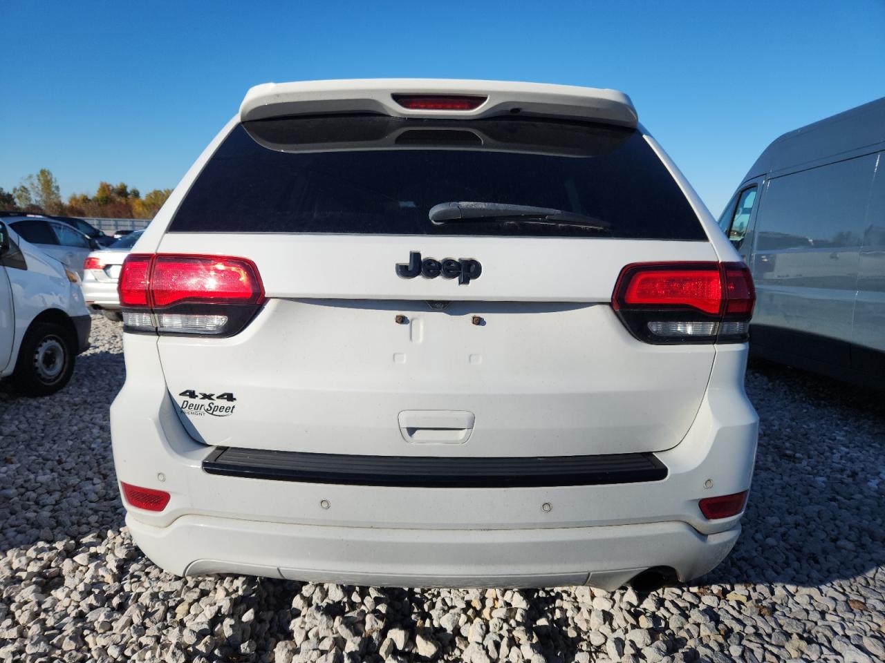 JEEP GRAND CHEROKEE LAREDO