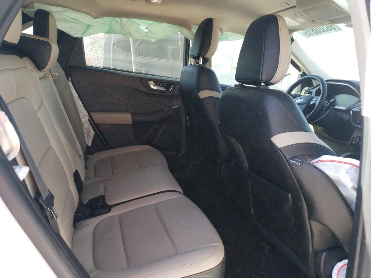 FORD ESCAPE TITANIUM