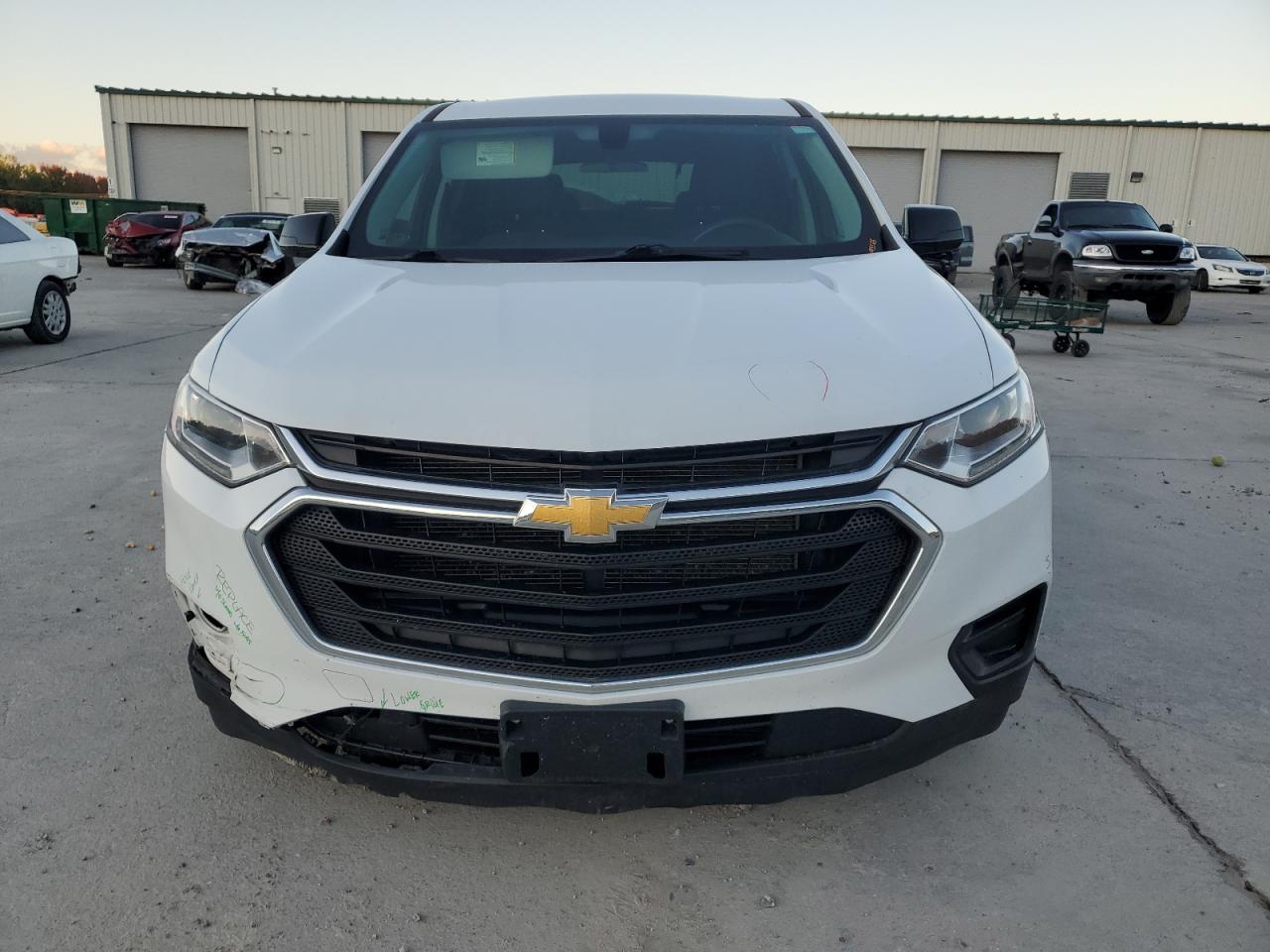 CHEVROLET TRAVERSE LS