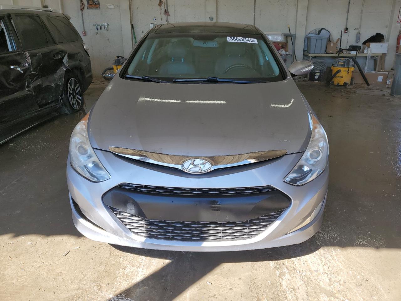 HYUNDAI SONATA HYBRID