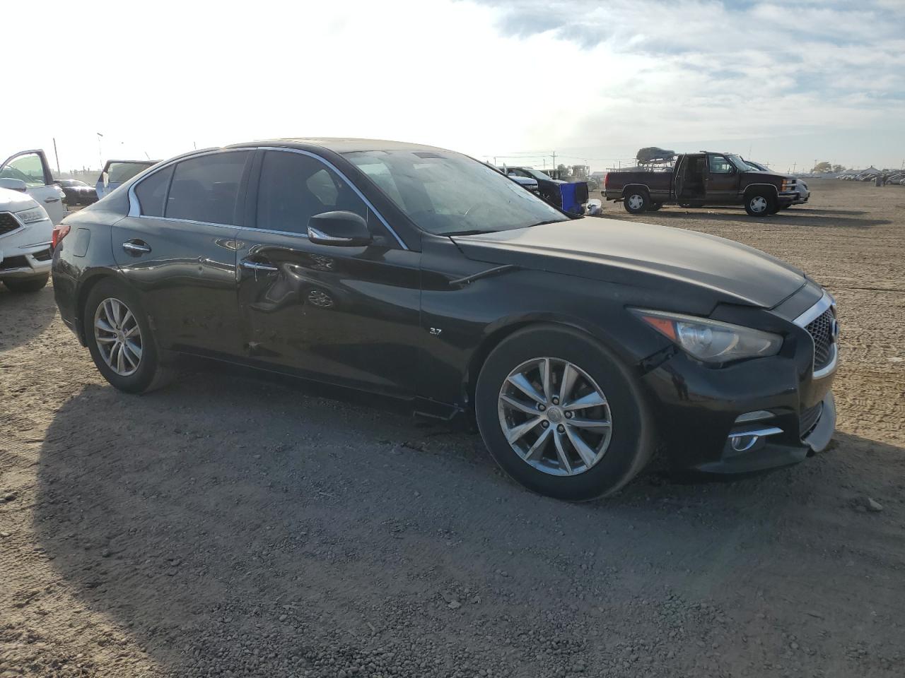 INFINITI Q50 BASE