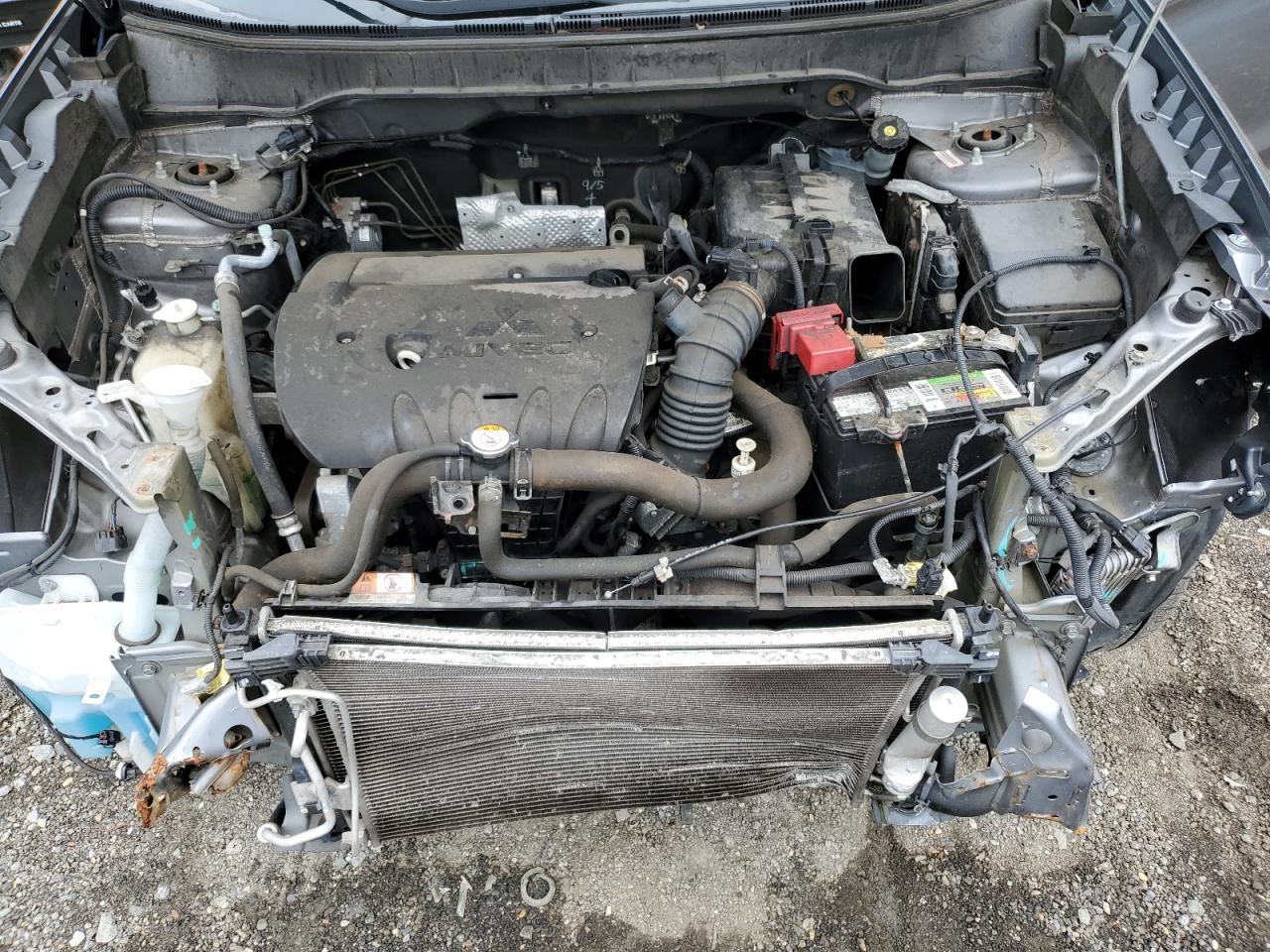 MITSUBISHI OUTLANDER ES