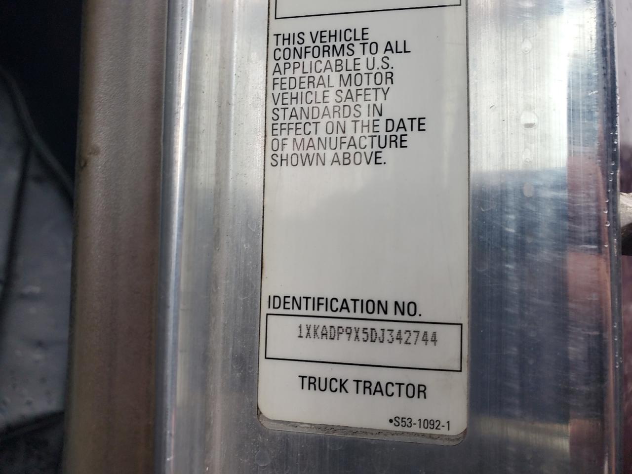 Lot #3285781652 2013 KENWORTH T600