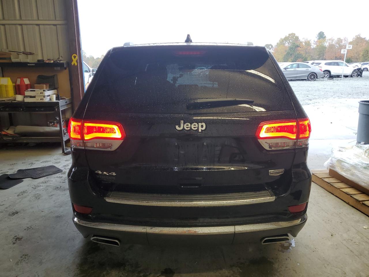 JEEP GRAND CHEROKEE SUMMIT