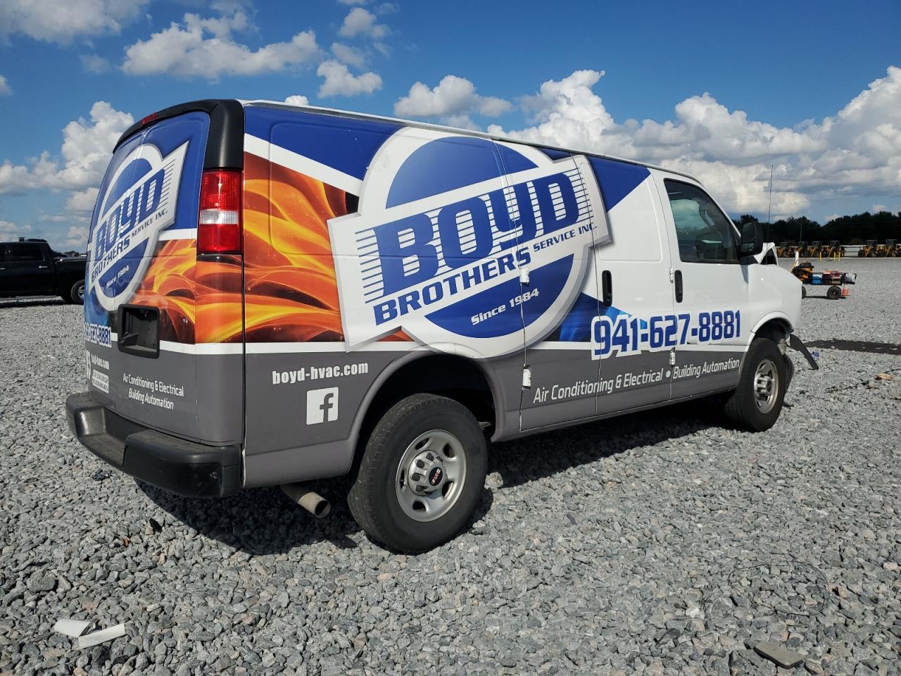 Lot #3303691029 2023 GMC SAVANA