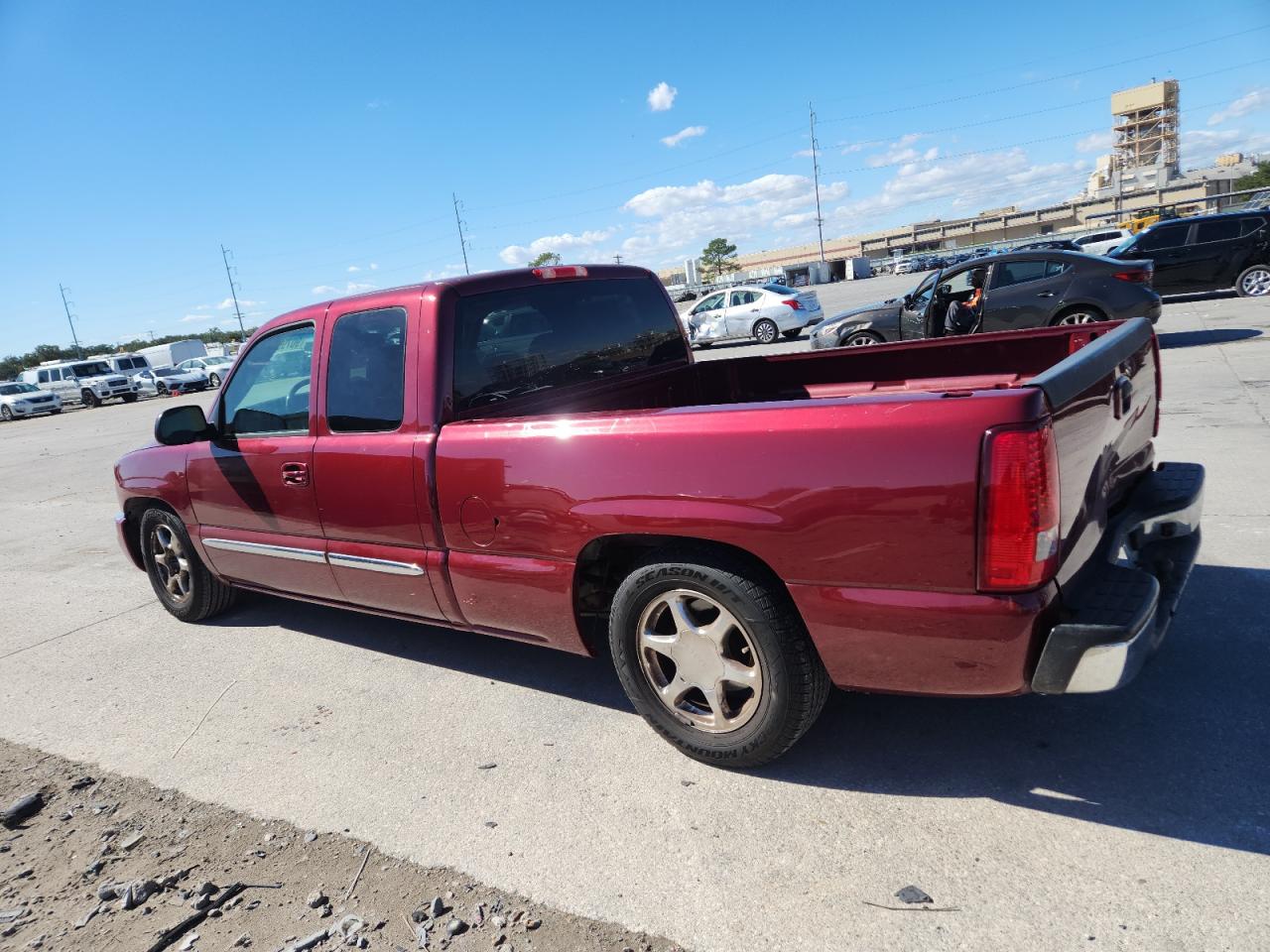 Lot #3315930098 2005 GMC NEW SIERRA